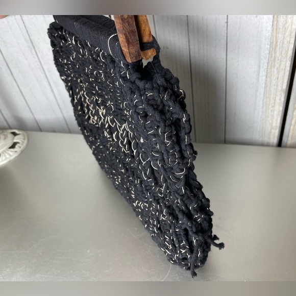 New! CLEOBELLA Wooden Handles Cotton Crochet Macrame Tote Top Handle Bag Black - Picture 3 of 8